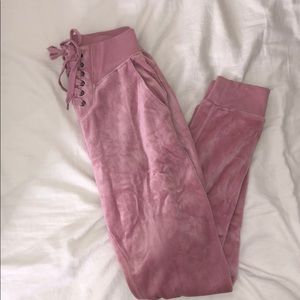 VELVET SWEATS